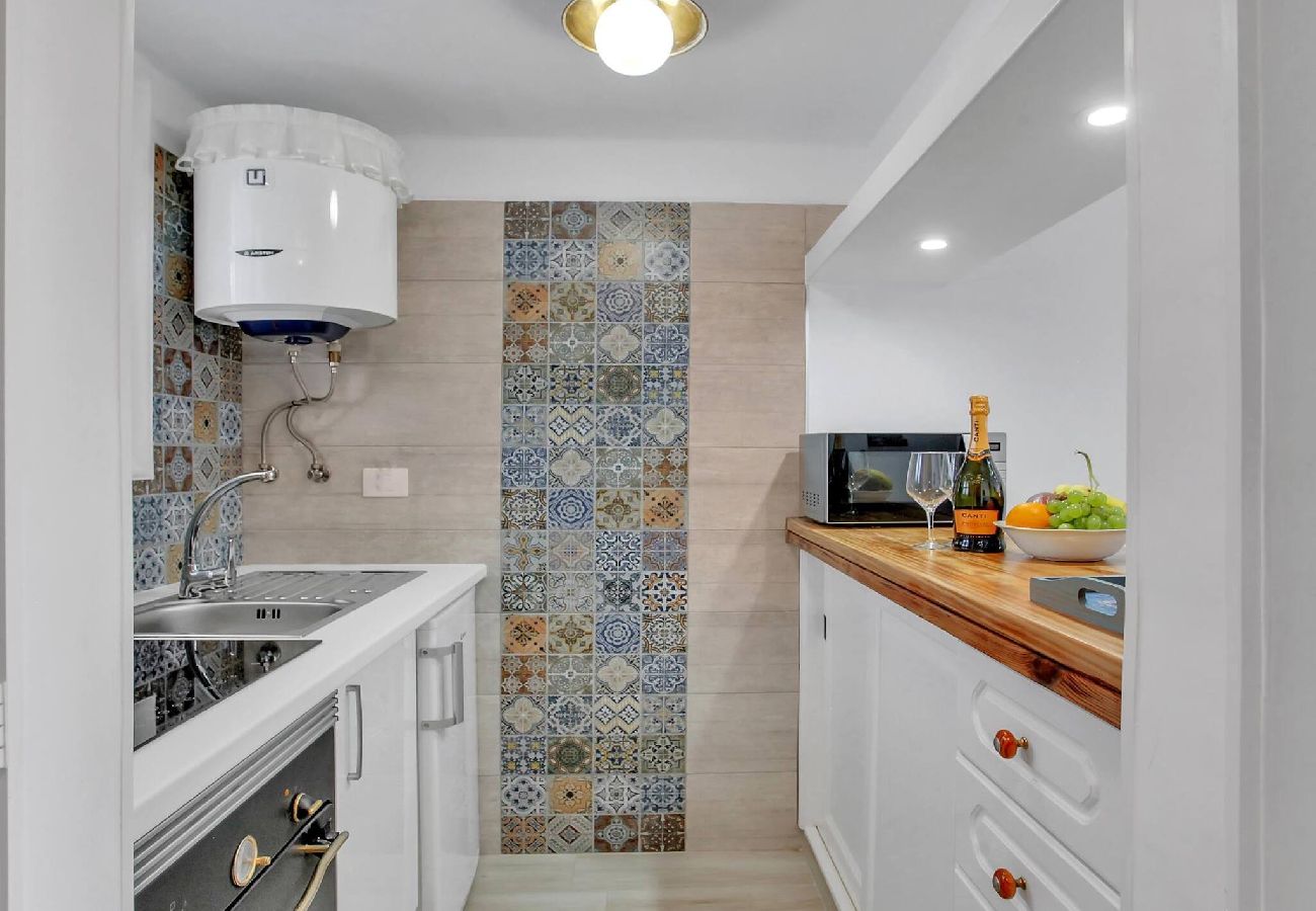 Apartamento en Playa de Las Americas - Sun & Beach, Fiber, Pool 