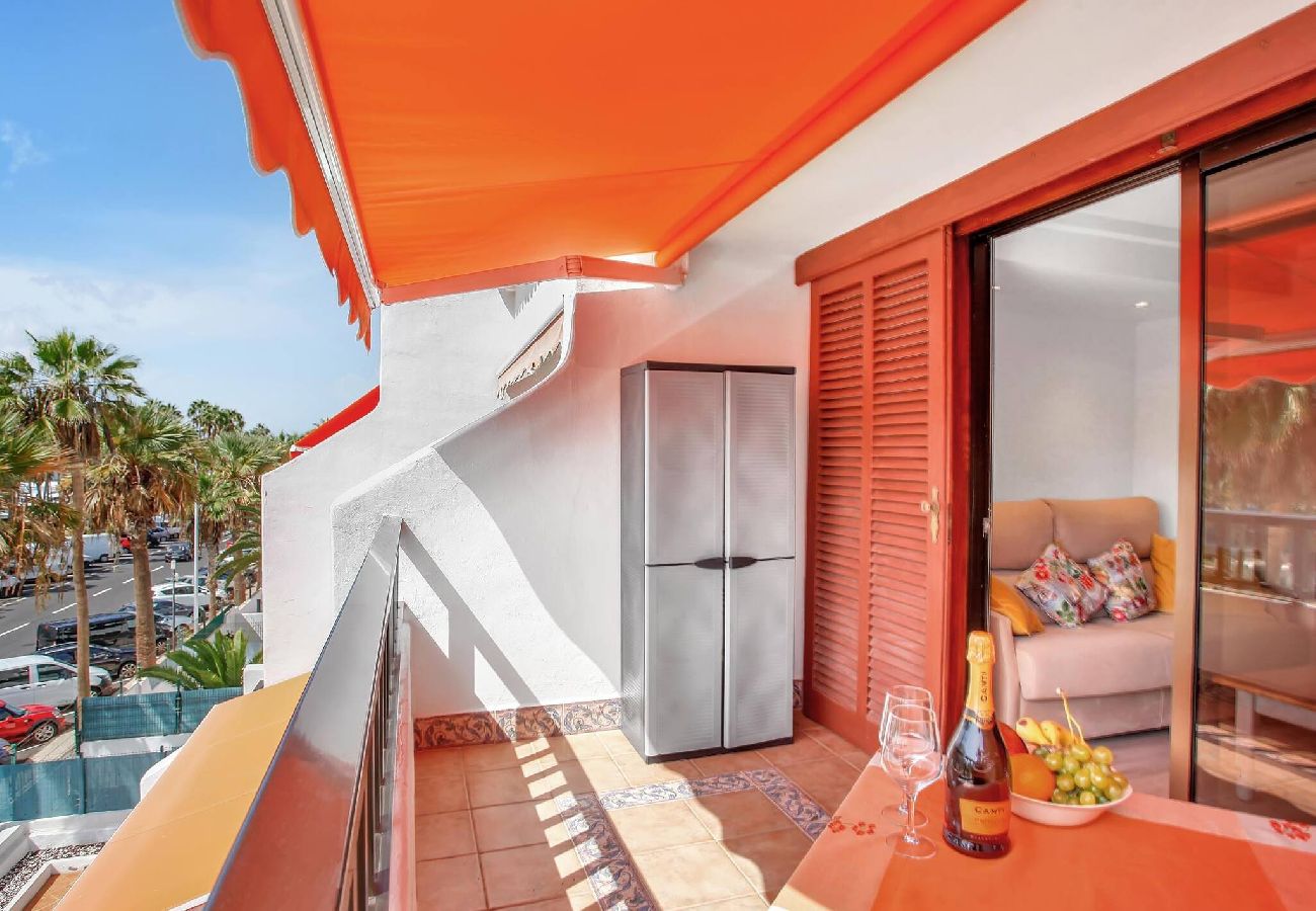 Apartamento en Playa de Las Americas - Sun & Beach, Fiber, Pool 