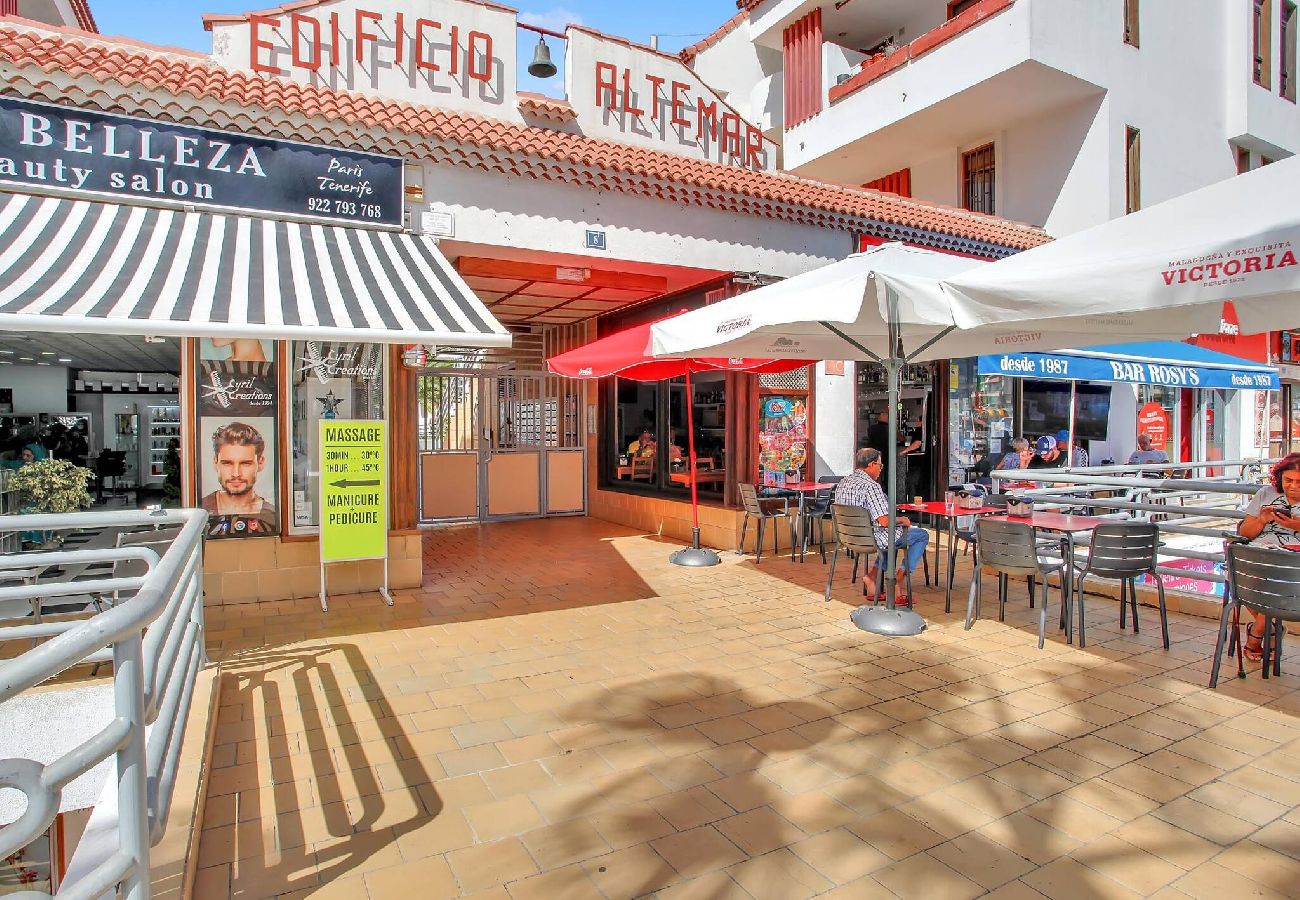 Apartamento en Playa de Las Americas - Charming Las Americas, Terrace, Fiber, Pool 