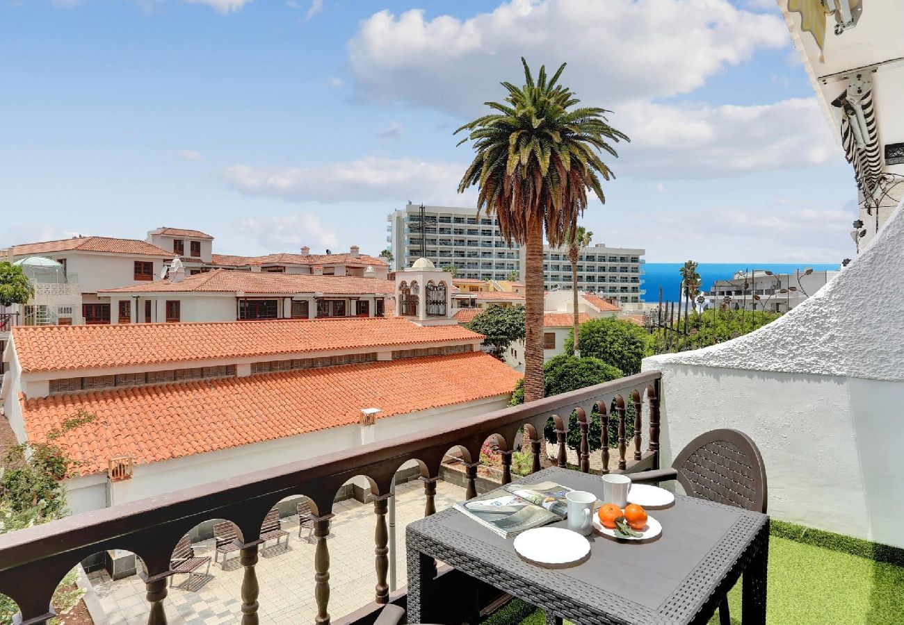 Apartamento en Puerto de Santiago - The Little Square Apt, Los Gigantes, Terrace, WiFi