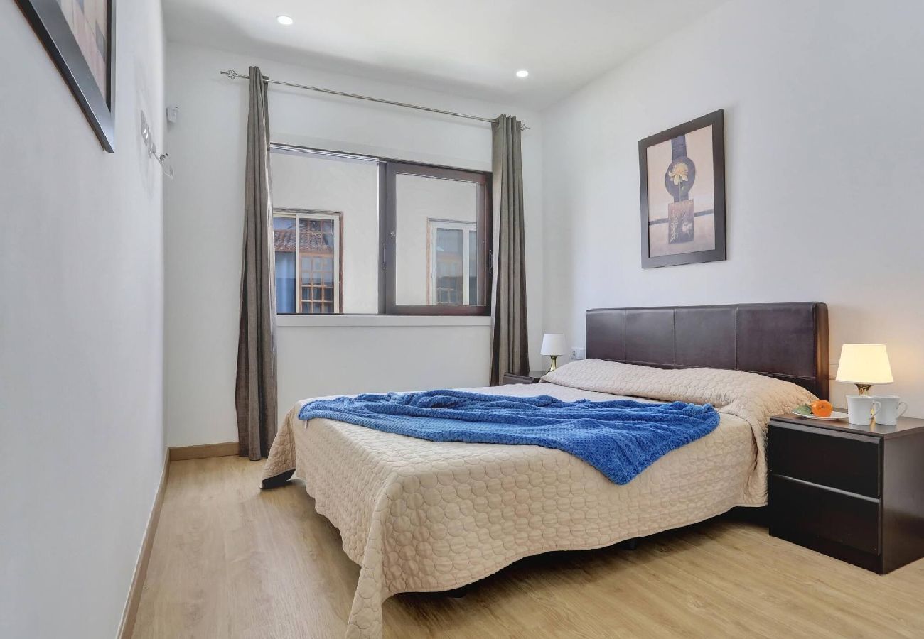 Apartamento en Puerto de Santiago - The Little Square Apt, Los Gigantes, Terrace, WiFi