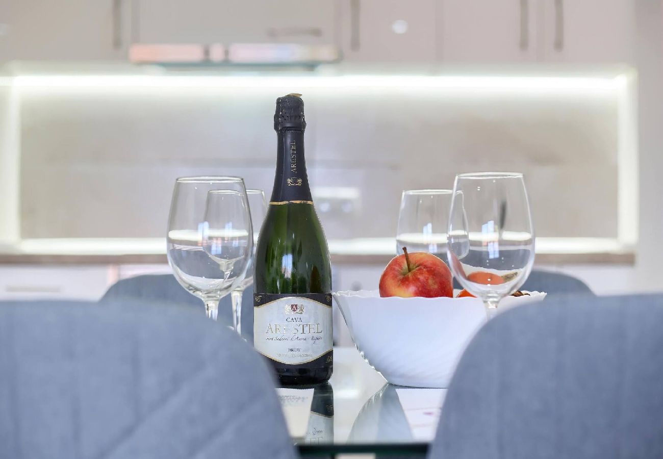 Apartamento en Puerto de Santiago - The Little Square Apt, Los Gigantes, Terrace, WiFi