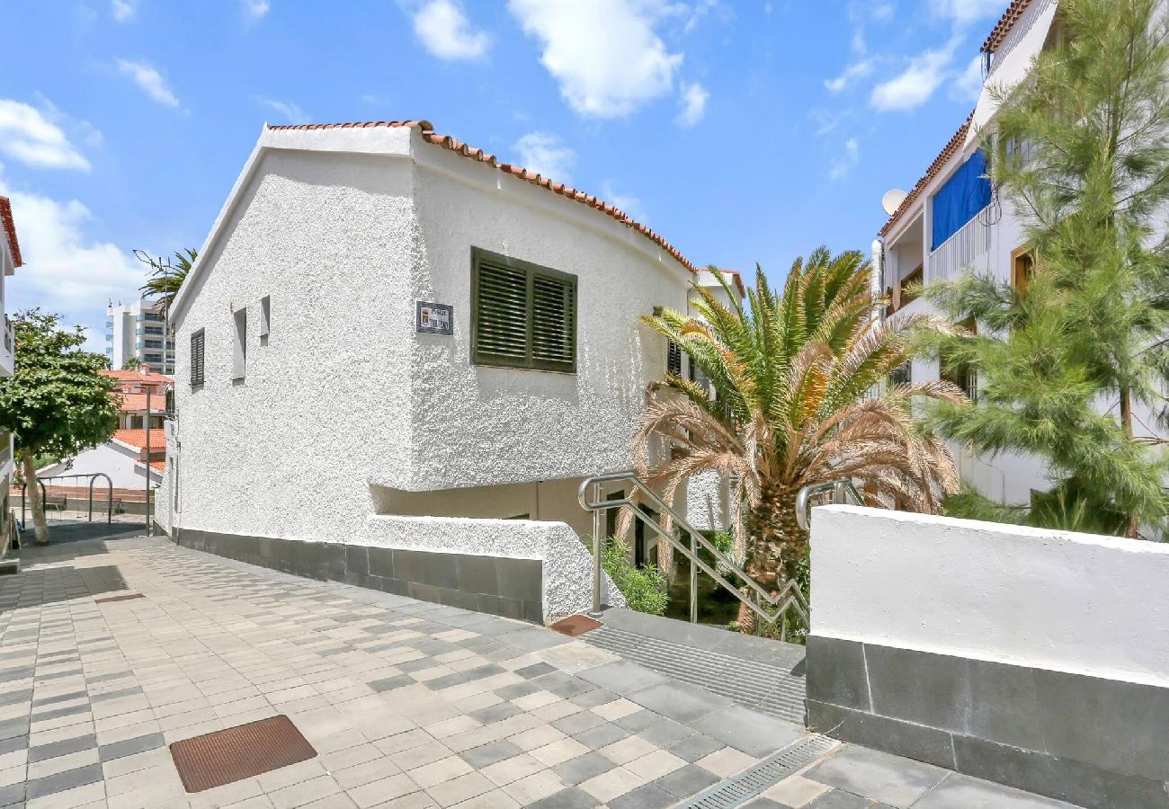 Apartamento en Puerto de Santiago - The Little Square Apt, Los Gigantes, Terrace, WiFi