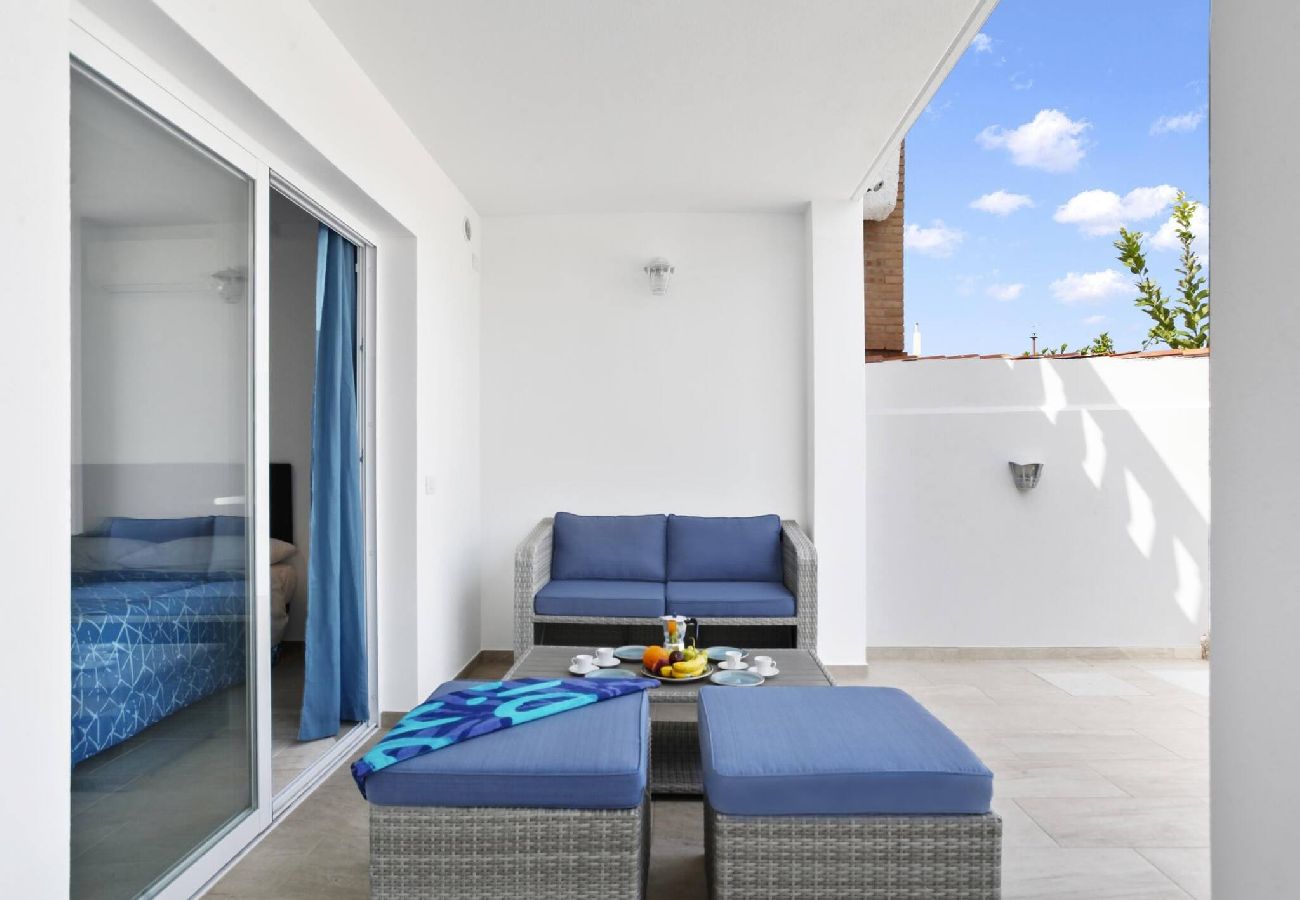 Apartamento en Costa Adeje - Golden Holidays, Heated Pool, A/C, Internet 