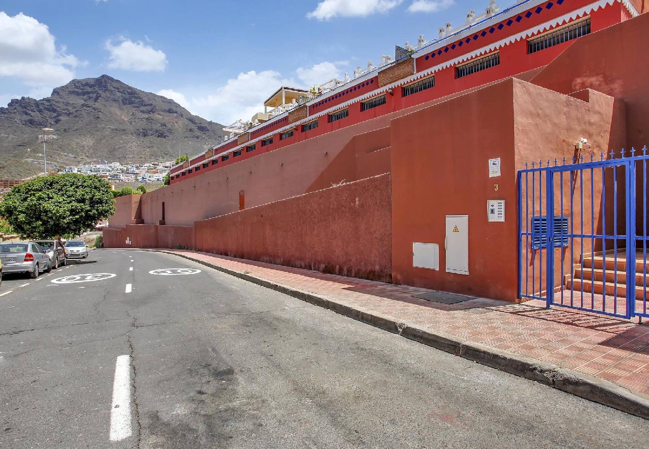 Apartamento en Costa Adeje - Best Apartment, Huge Terrace Overlooking The Coast 