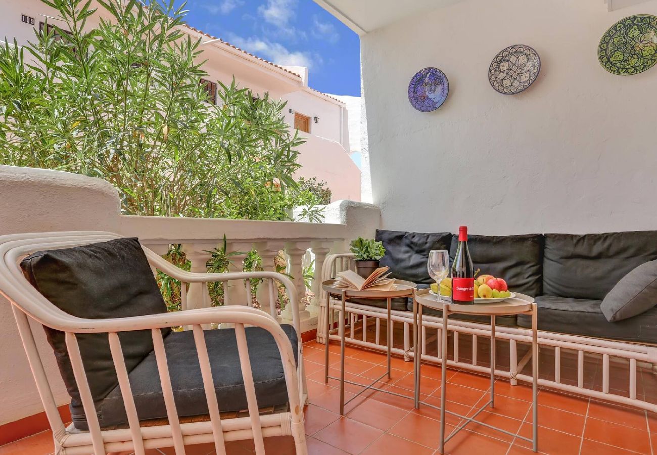 Apartamento en Los Cristianos - Relaxing 1 bed, Los Cristianos,Heated Pool,Air Con 
