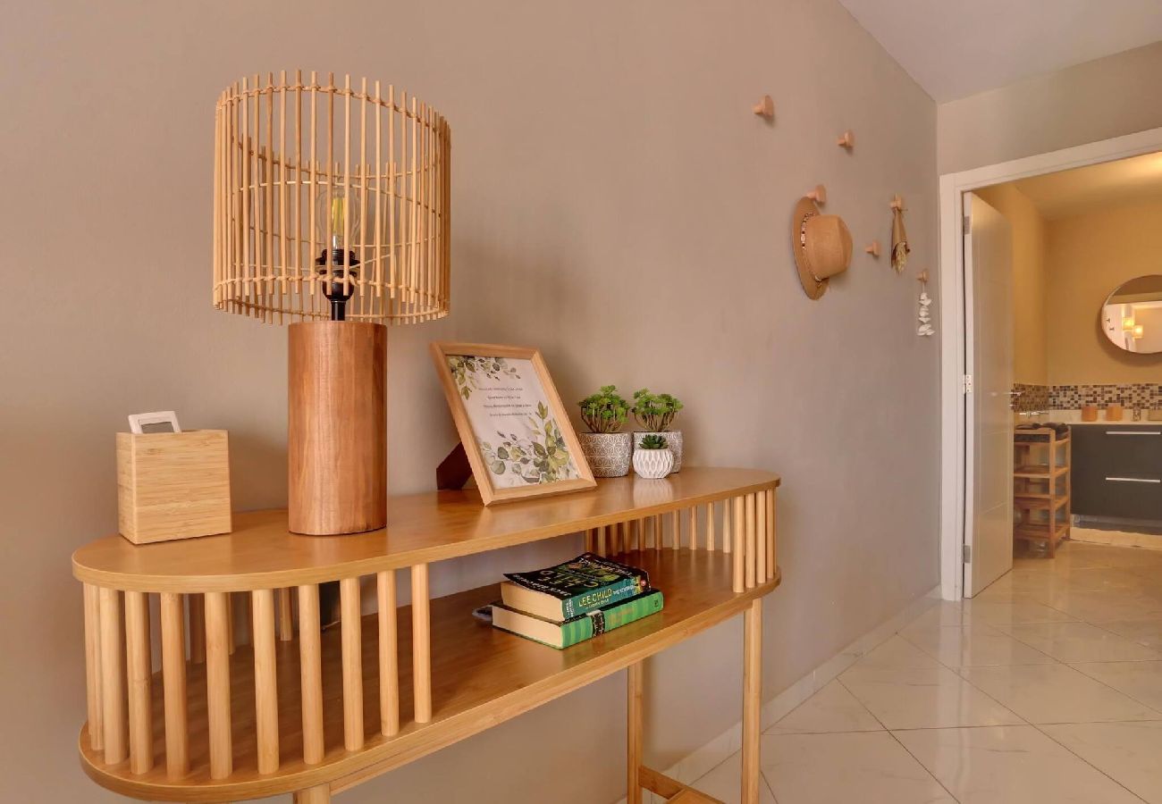 Apartamento en Los Cristianos - Relaxing 1 bed, Los Cristianos,Heated Pool,Air Con 