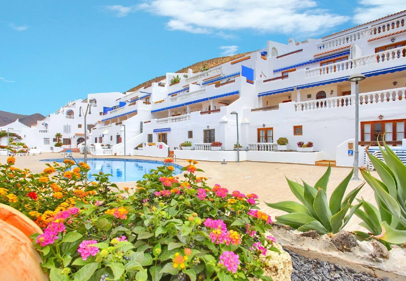 Apartamento en Los Cristianos - Relaxing 1 bed, Los Cristianos,Heated Pool,Air Con 