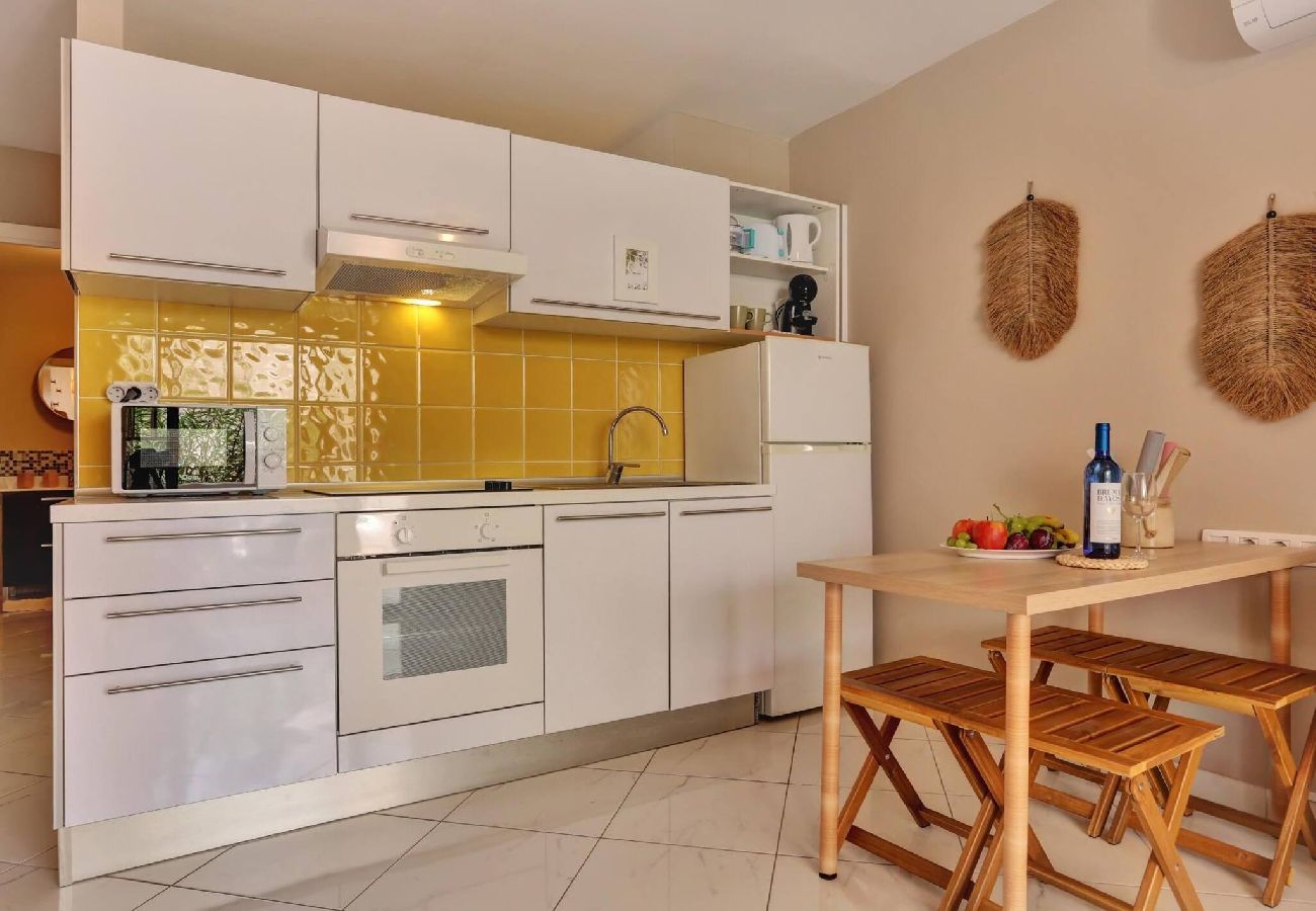 Apartamento en Los Cristianos - Relaxing 1 bed, Los Cristianos,Heated Pool,Air Con 