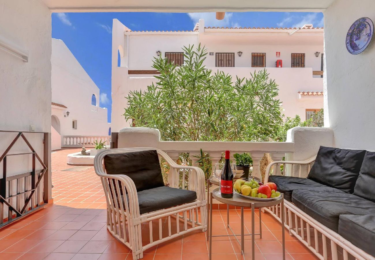 Apartamento en Los Cristianos - Relaxing 1 bed, Los Cristianos,Heated Pool,Air Con 