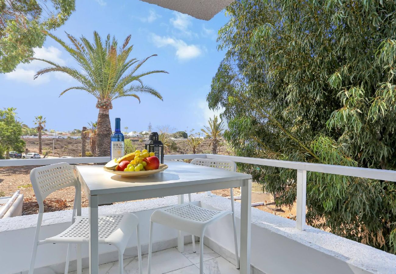 Estudio en Costa del Silencio - Parrot Paradise Studio, WiFi, Smart Tv, Pool 