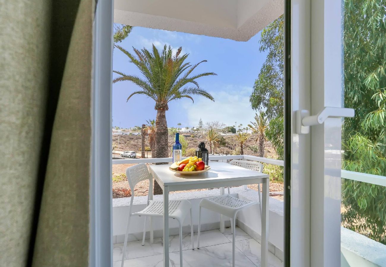 Estudio en Costa del Silencio - Parrot Paradise Studio, WiFi, Smart Tv, Pool 