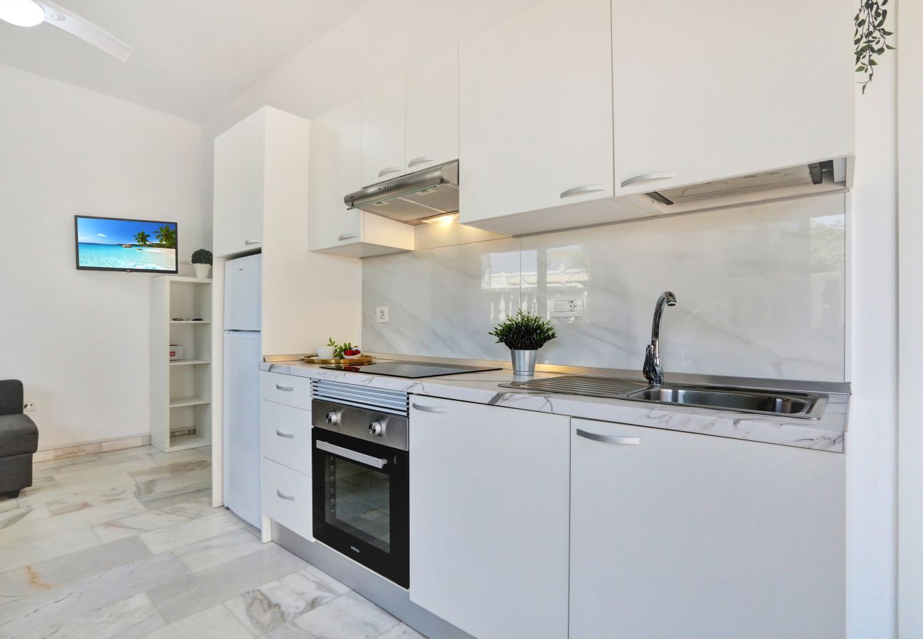 Apartamento en Acantilados de Los Gigantes - Cliffstone Apartment, Los Gigantes, Heated Pool