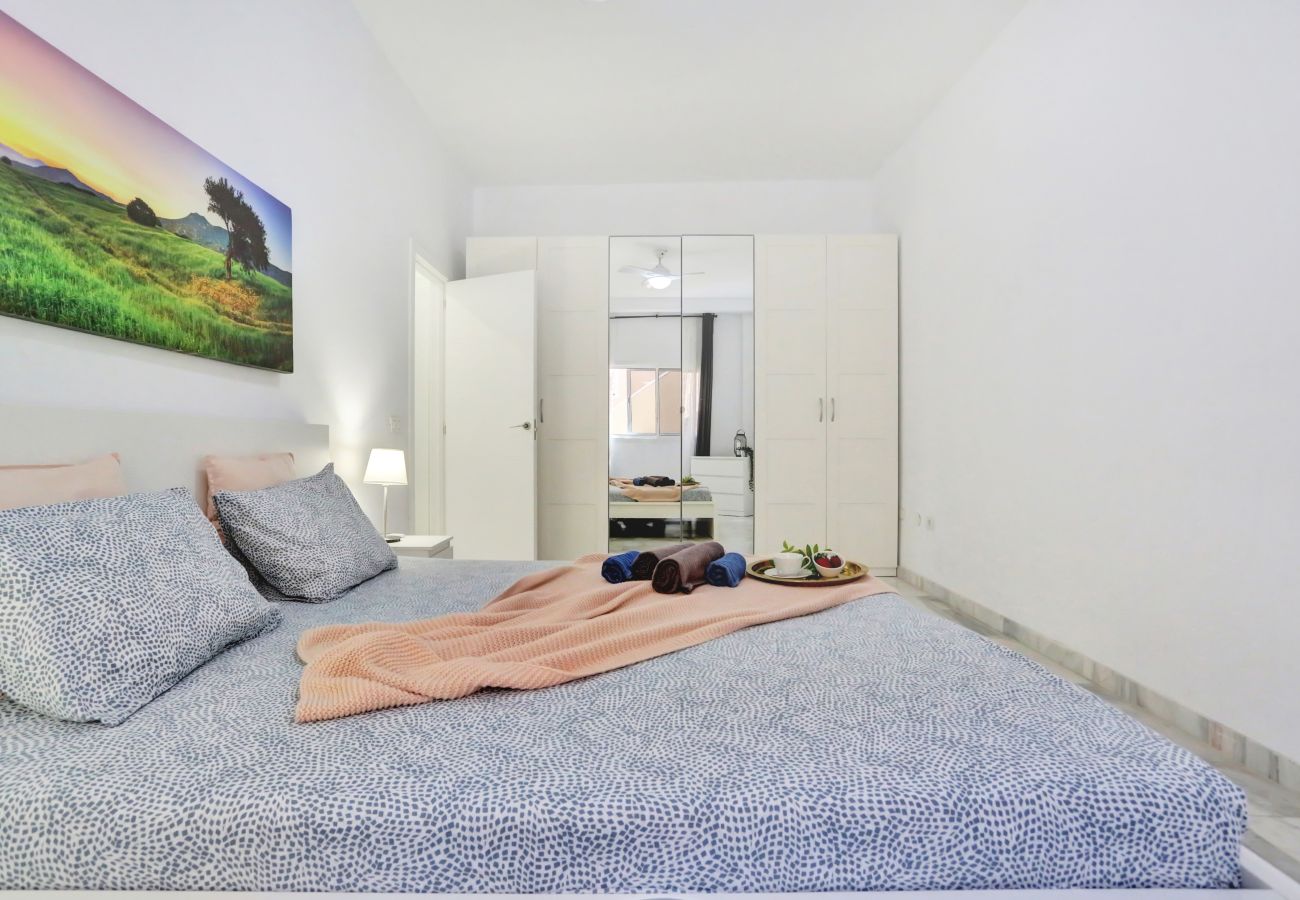 Apartamento en Acantilados de Los Gigantes - Cliffstone Apartment, Los Gigantes, Heated Pool