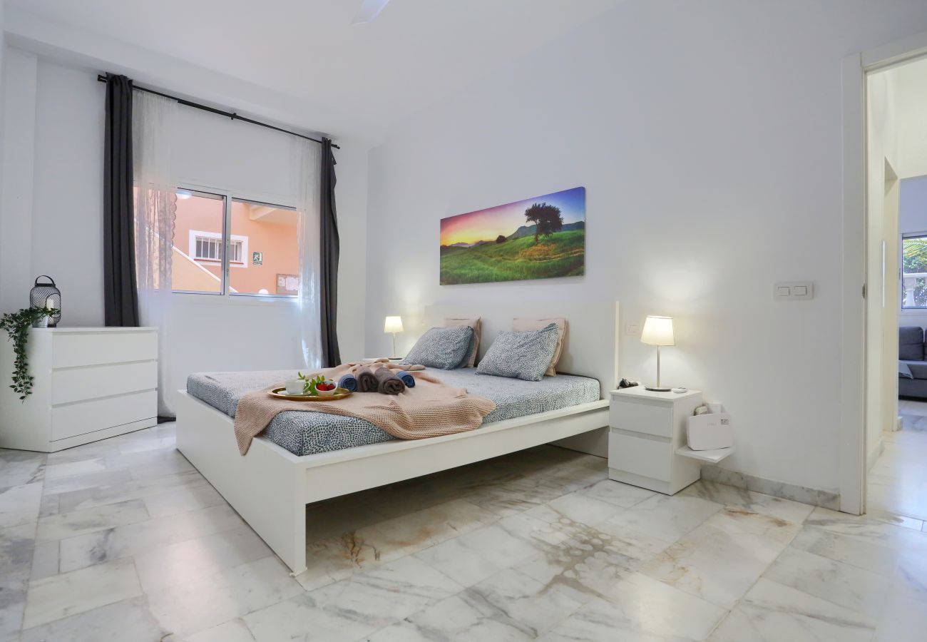 Apartamento en Acantilados de Los Gigantes - Cliffstone Apartment, Los Gigantes, Heated Pool
