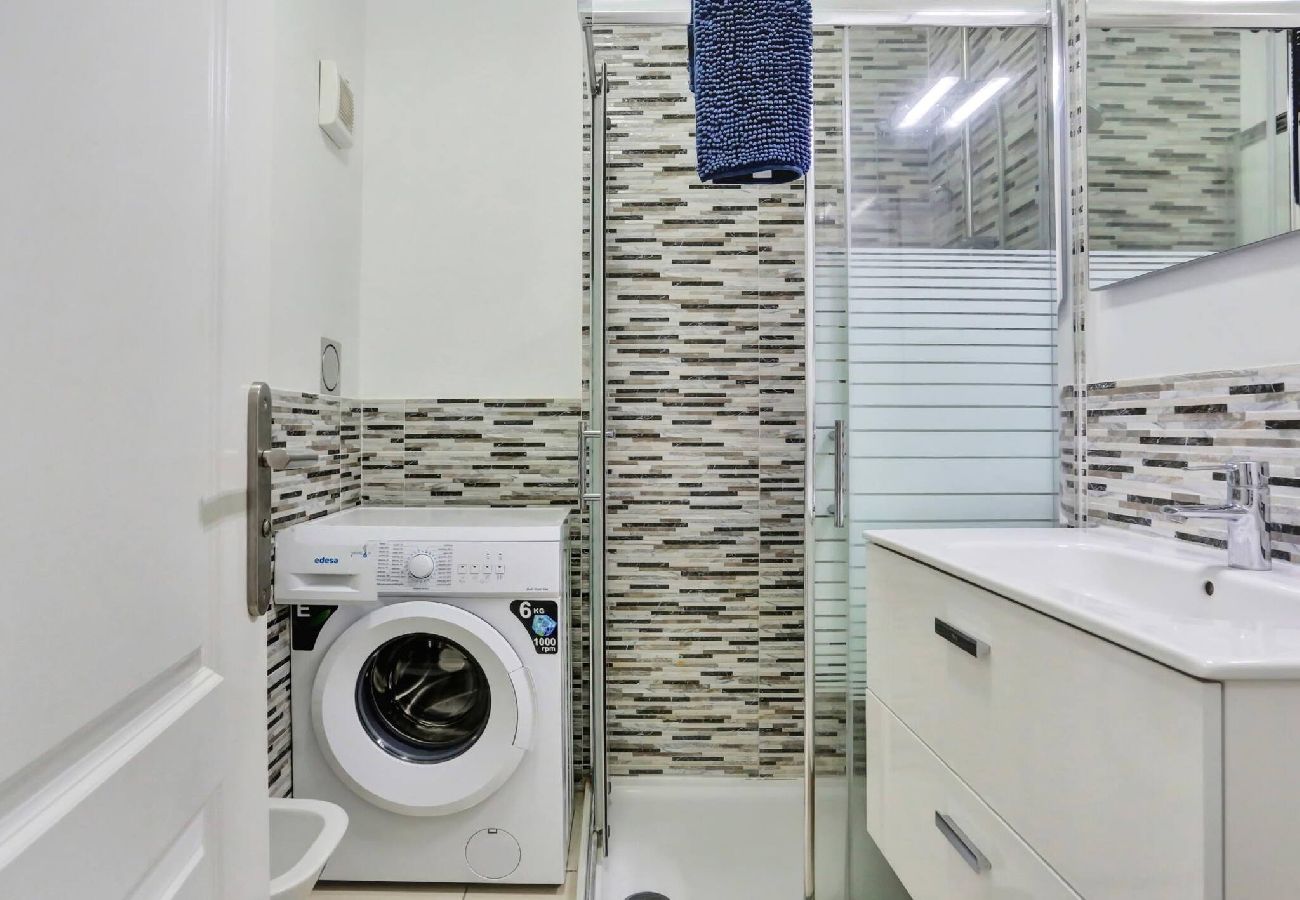 Apartamento en Arona - Little Gem, Panoramic Balcony, Pool, Wifi 