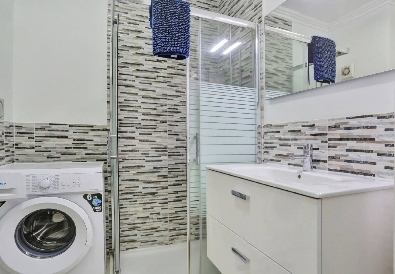 Apartamento en Arona - Little Gem, Panoramic Balcony, Pool, Wifi 