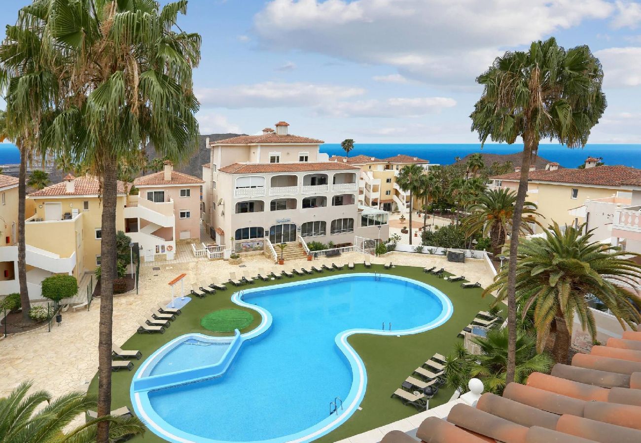 Apartamento en Arona - Little Gem, Panoramic Balcony, Pool, Wifi 