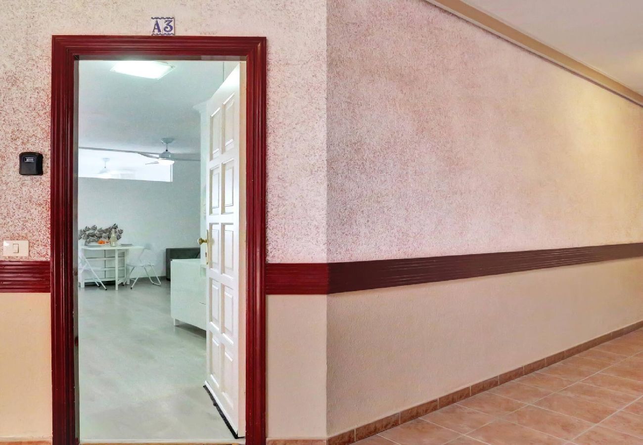 Apartamento en Arona - Little Gem, Panoramic Balcony, Pool, Wifi 
