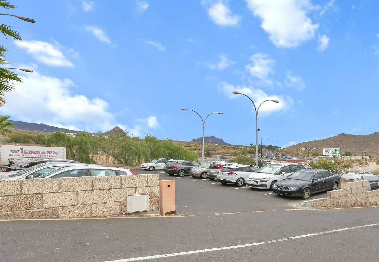 Apartamento en Arona - Little Gem, Panoramic Balcony, Pool, Wifi 