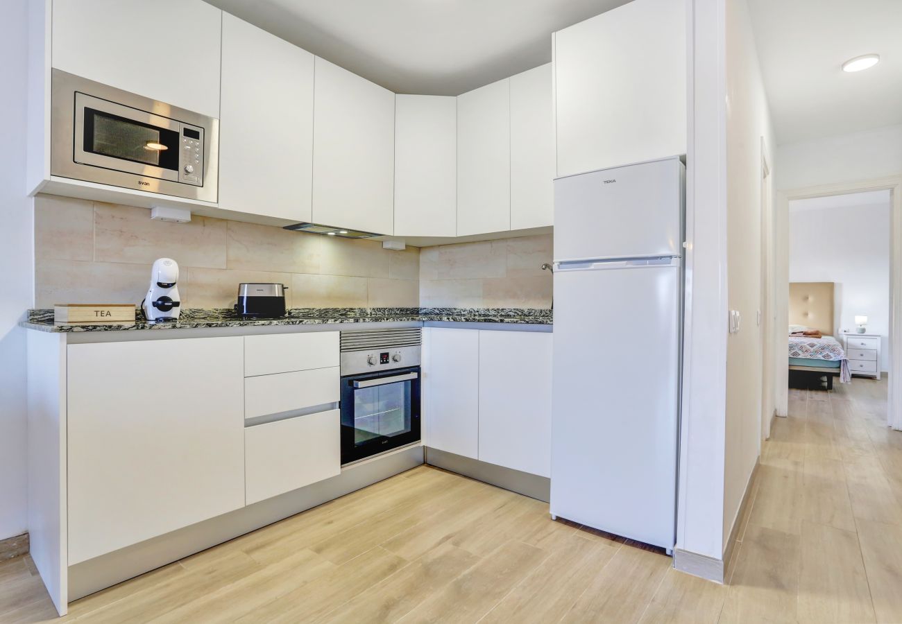 Apartamento en Arona - Atlantic Breeze, Terrace, Pool, Fast Wifi 