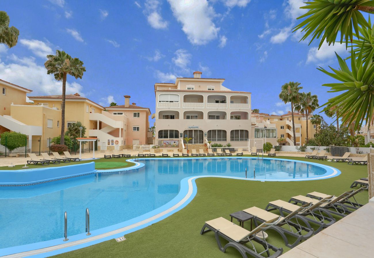Apartamento en Arona - Atlantic Breeze, Terrace, Pool, Fast Wifi 