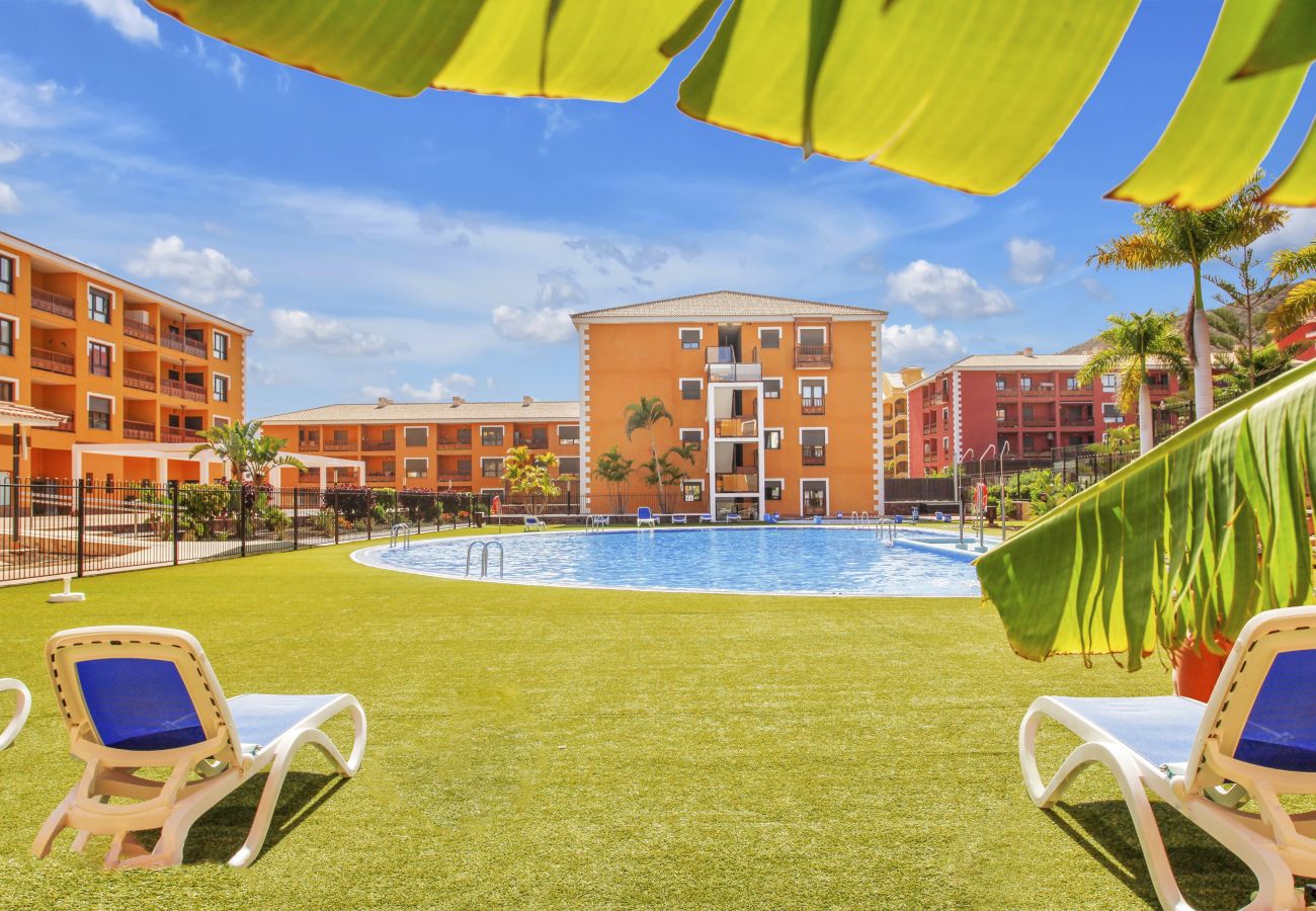 Apartamento en Palm - Mar - Lovely Mocan, Pool, Fast Wi Fi