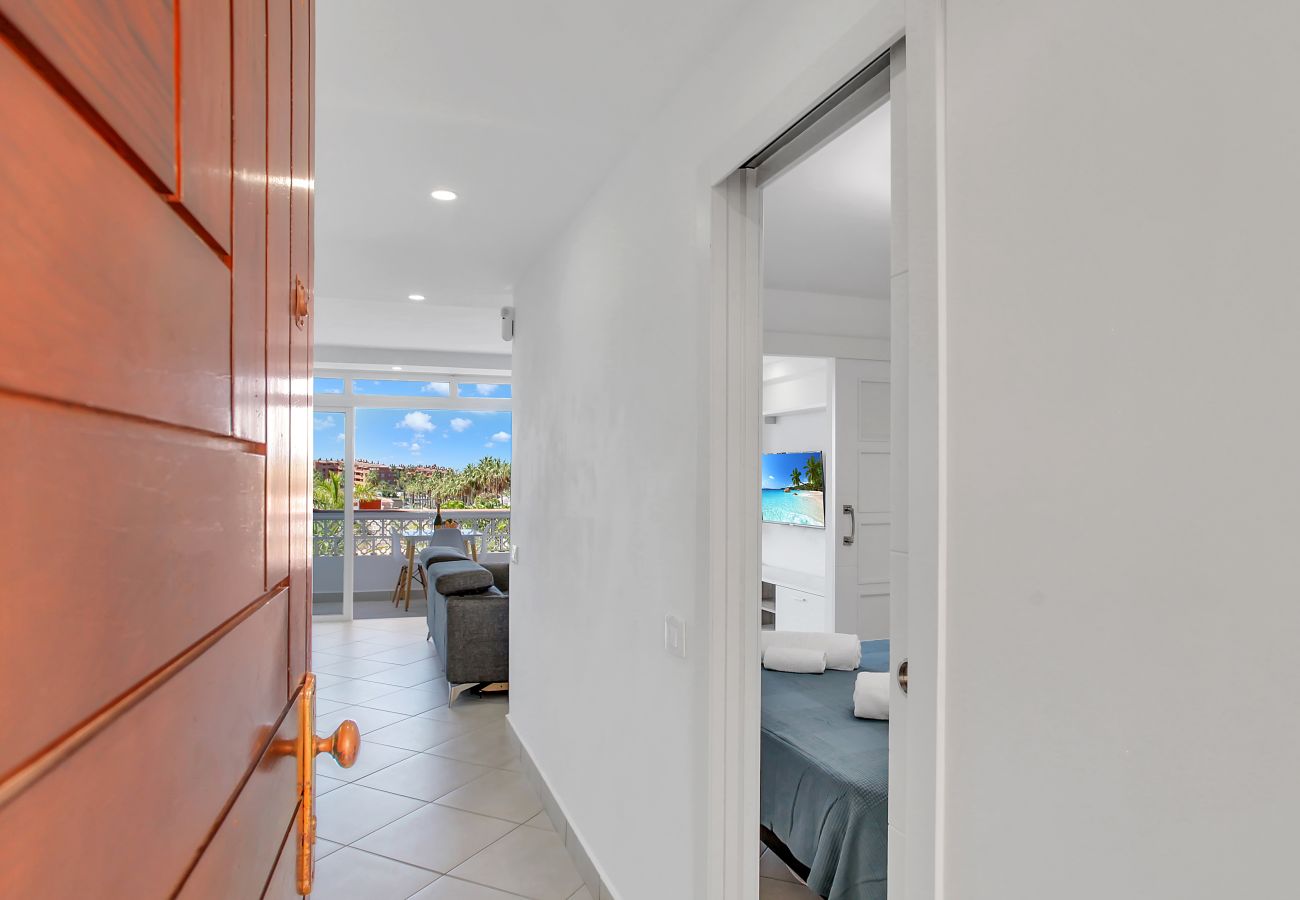 Apartamento en Palm - Mar - Dream Holidays, Wonderful Ocean View,Fast Wi Fi