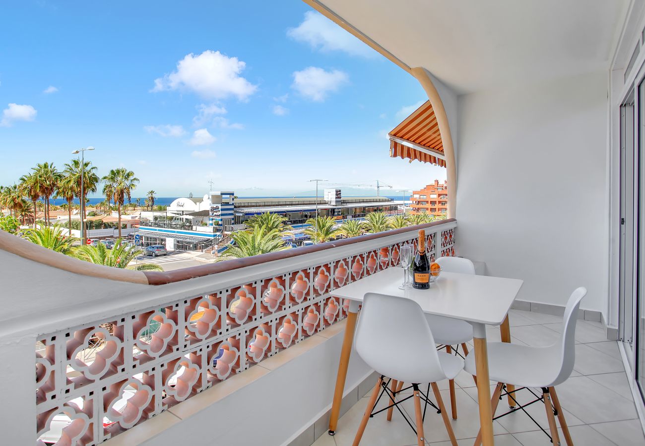 Apartamento en Palm - Mar - Dream Holidays, Wonderful Ocean View,Fast Wi Fi