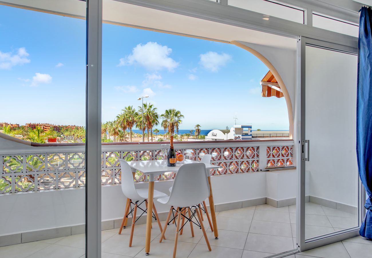 Apartamento en Palm - Mar - Dream Holidays, Wonderful Ocean View,Fast Wi Fi