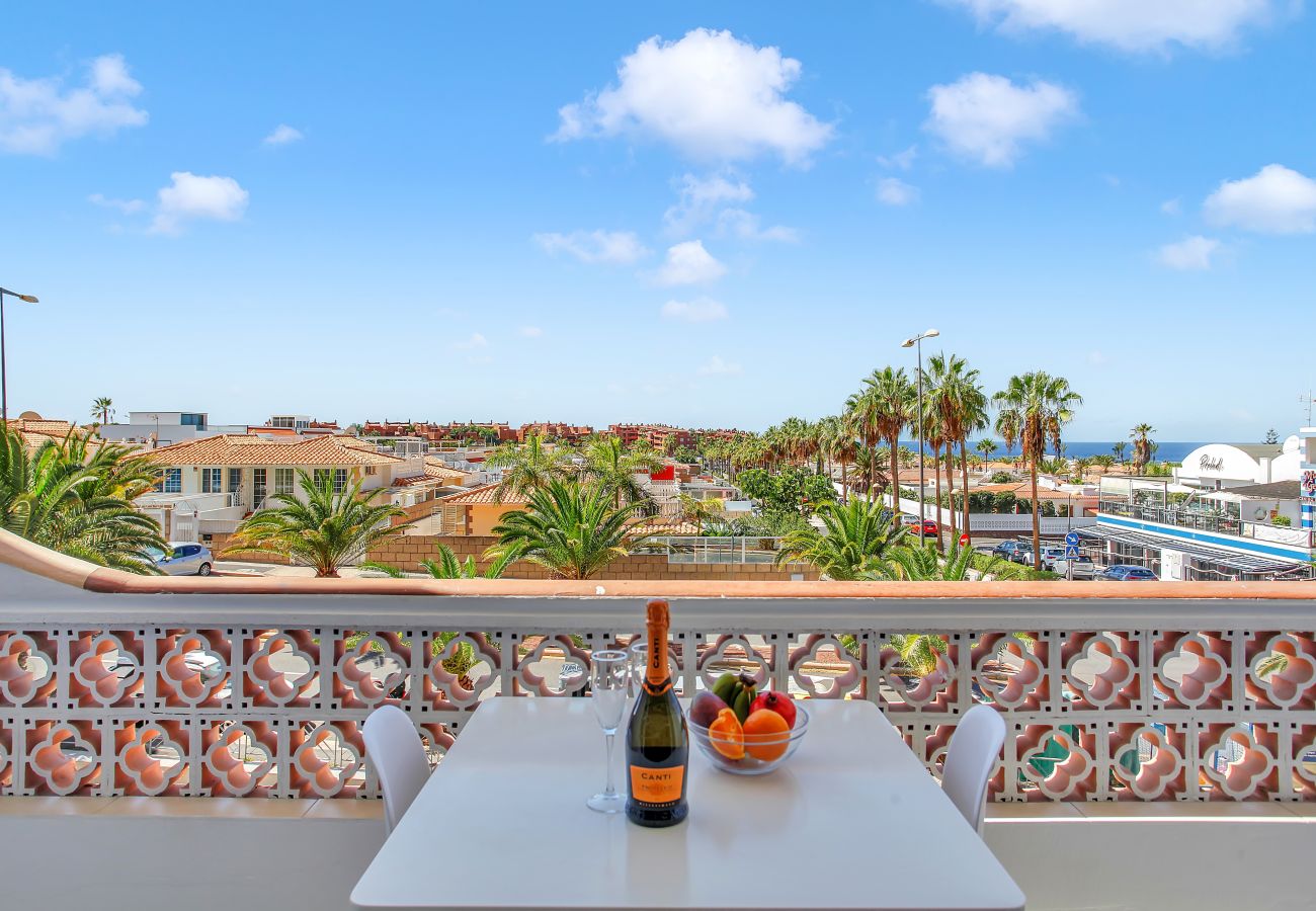 Apartamento en Palm - Mar - Dream Holidays, Wonderful Ocean View,Fast Wi Fi