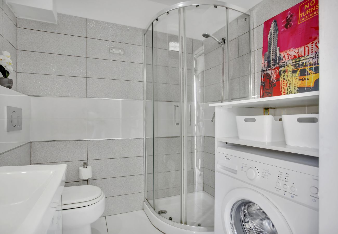 Studio in Playa de Las Americas - Ocean Touch Studio, Pool, Wi-Fi, Near the Beach