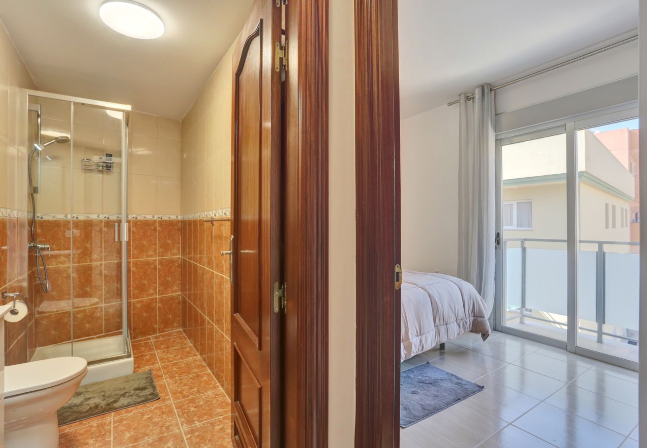 Apartment in Arona - San Lorenzo Apt, 2Huge Terraces Whit View, Parking