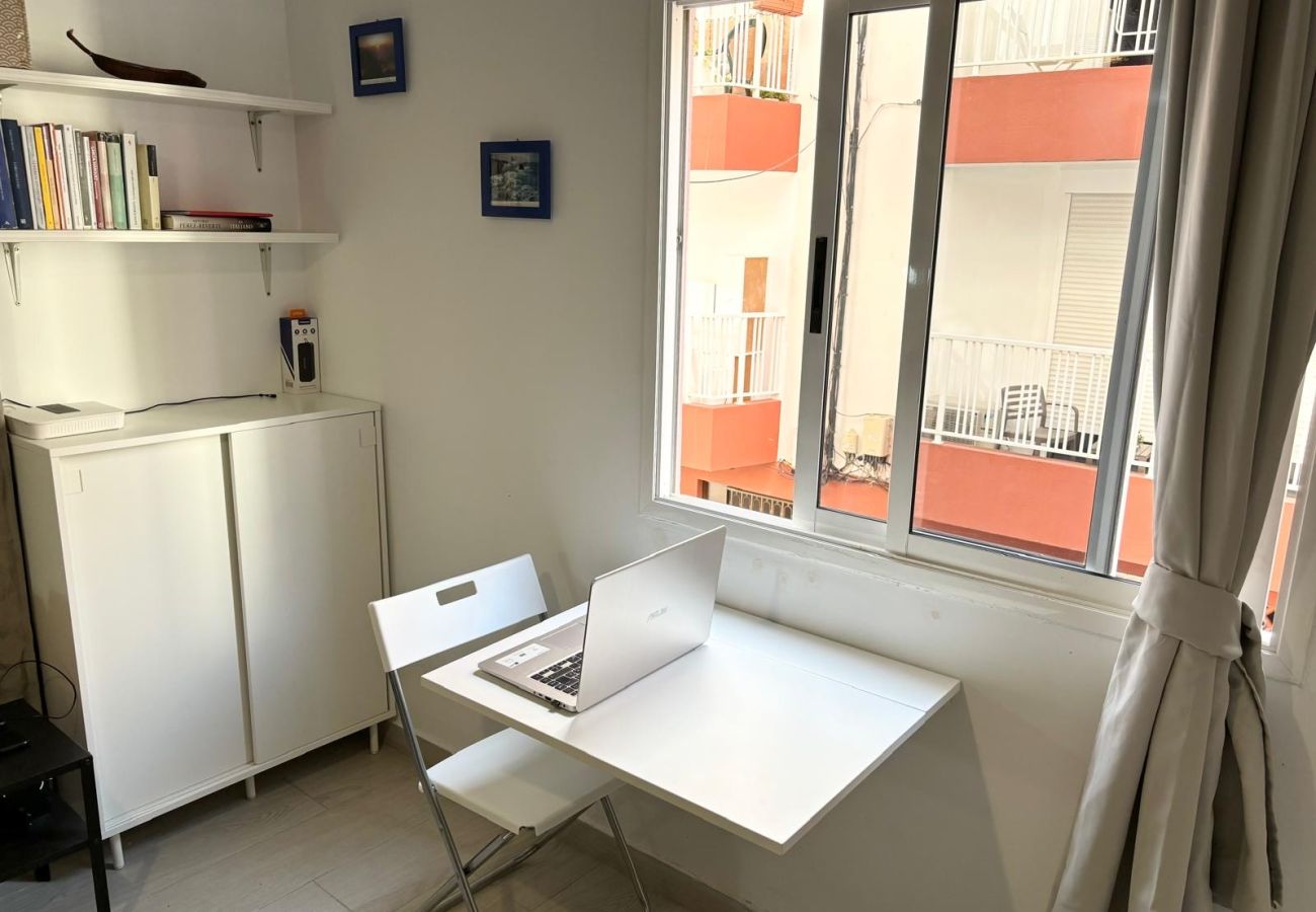 Apartment in Los Cristianos - Los Cristianos Town Center, 2 bedrooms, 170m beach