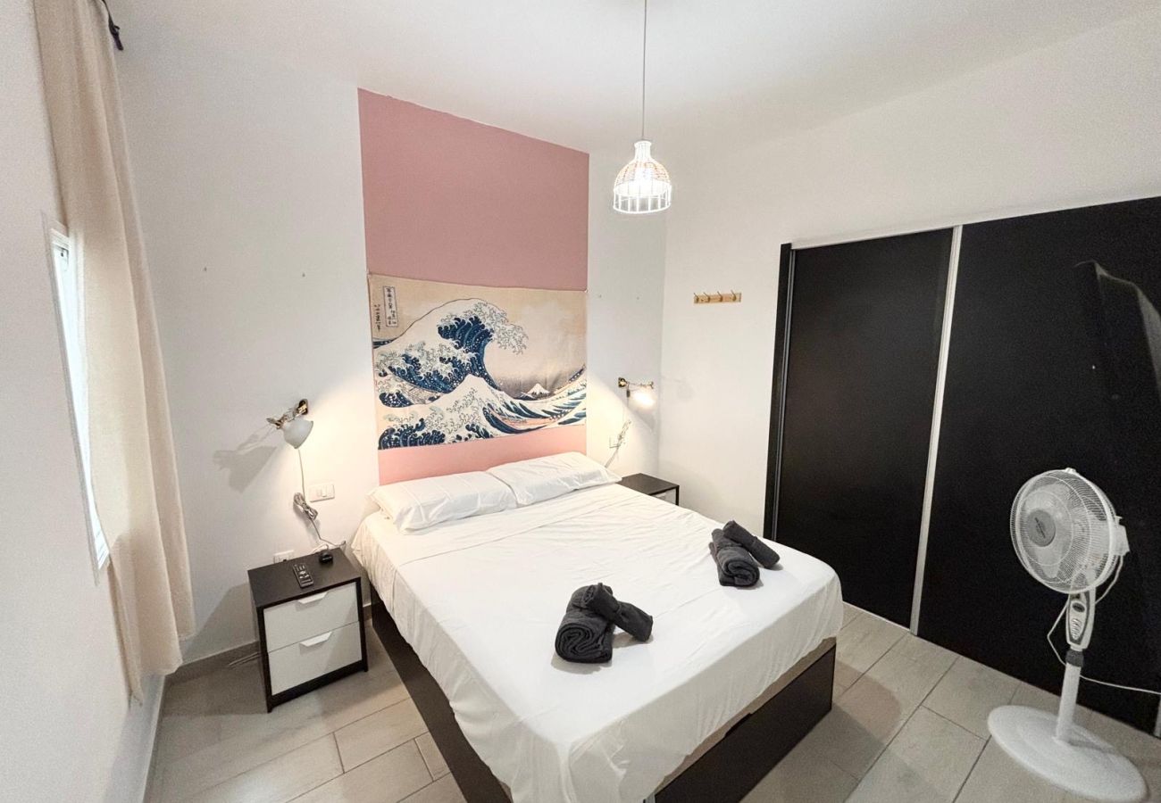 Apartment in Los Cristianos - Los Cristianos Town Center, 2 bedrooms, 170m beach