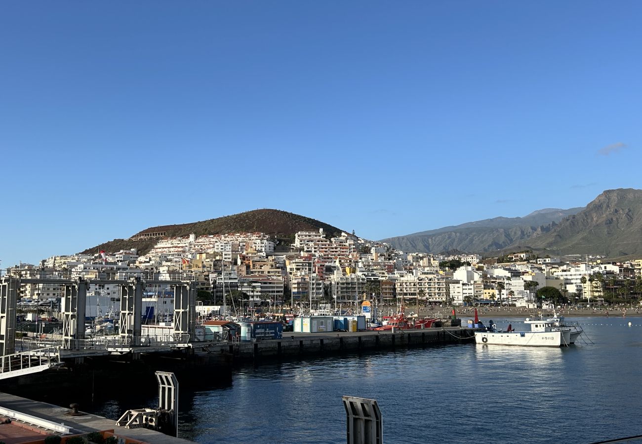 Apartment in Los Cristianos - Los Cristianos Town Center, 2 bedrooms, 170m beach