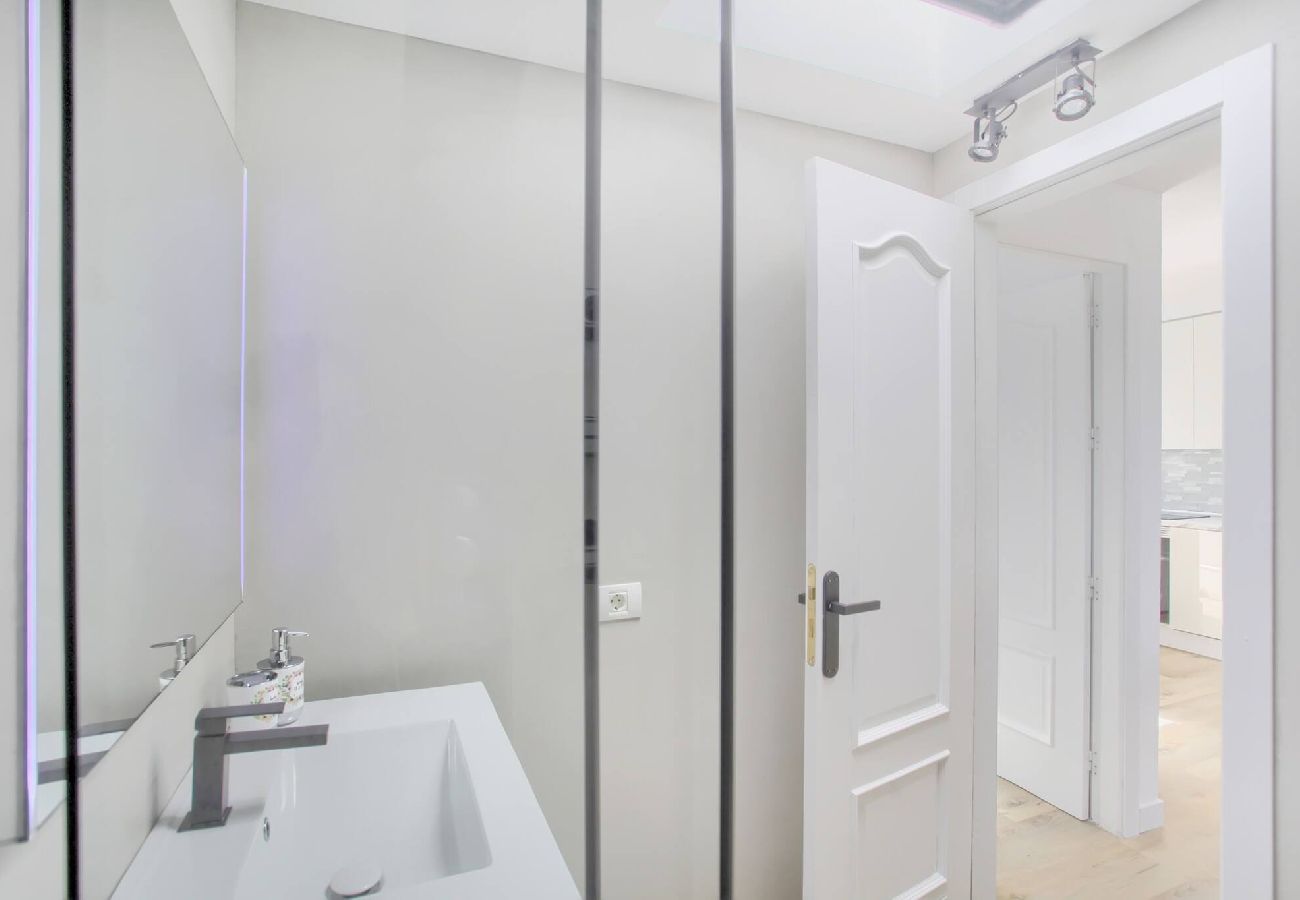 Appartement à Costa Adeje - The Penthouse, Fabulous Sunset, Heated Pool, Fiber