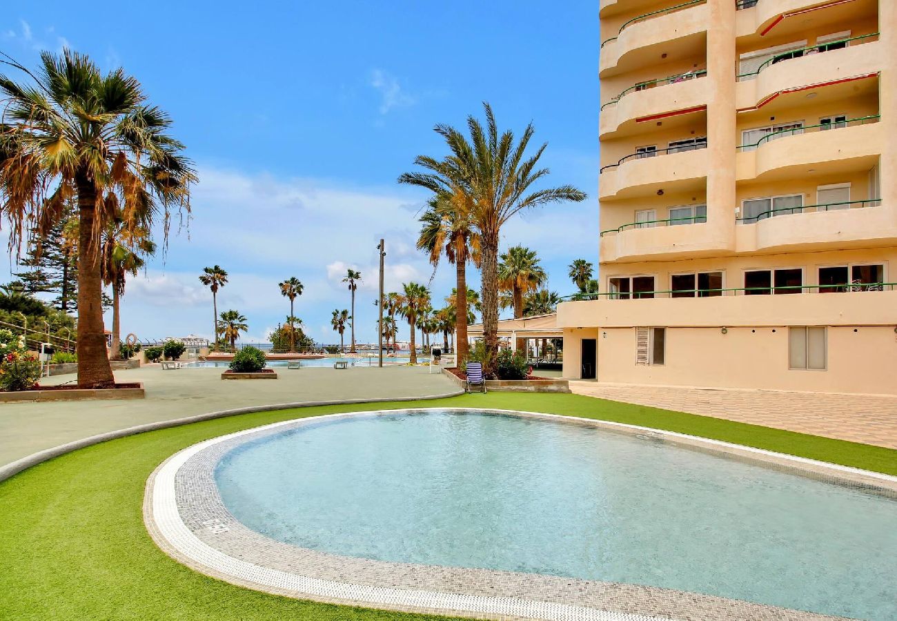 Appartamento a Arona - Casa Marinita, Penthouse By The Sea 