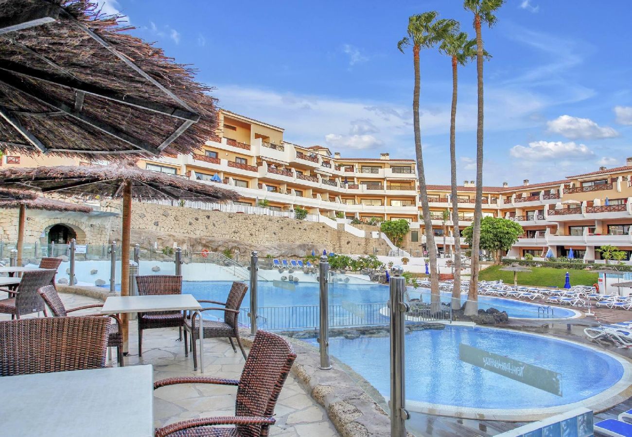 Studio a San Miguel de Abona - Zen Holidays, Heated Pool, Cond. Air, Terrace 
