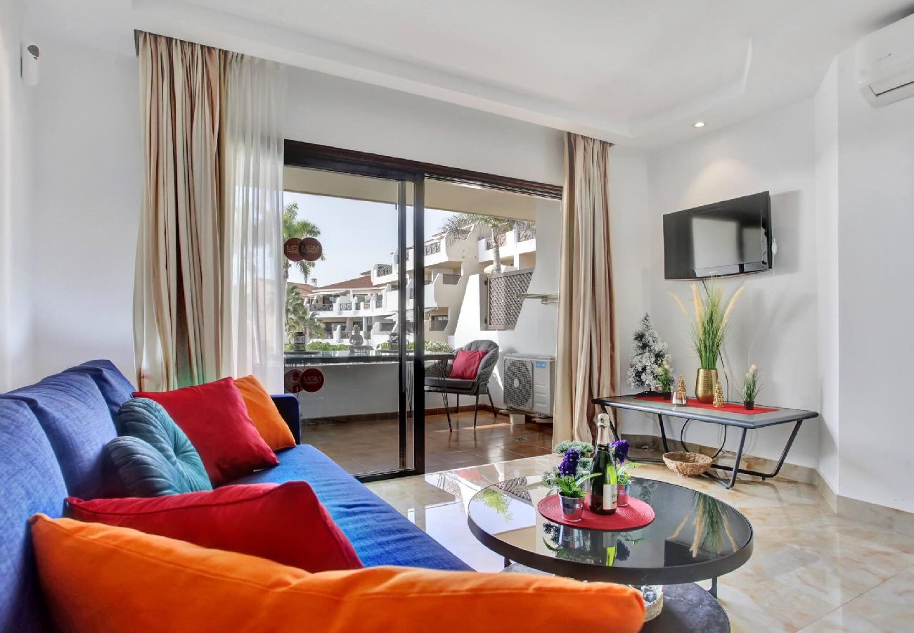 Studio a San Miguel de Abona - Zen Holidays, Heated Pool, Cond. Air, Terrace 