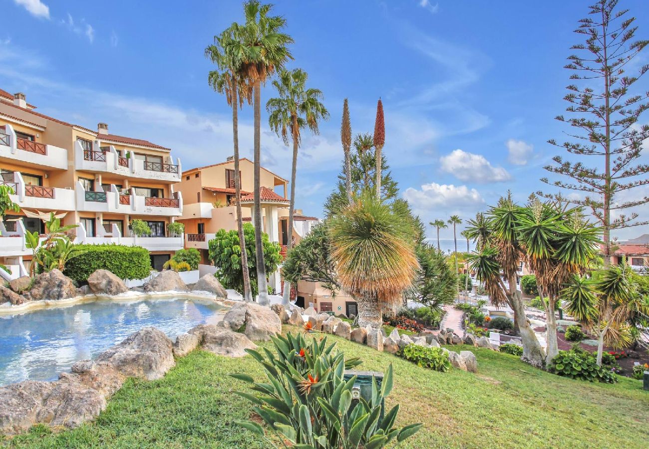 Studio a San Miguel de Abona - Zen Holidays, Heated Pool, Cond. Air, Terrace 