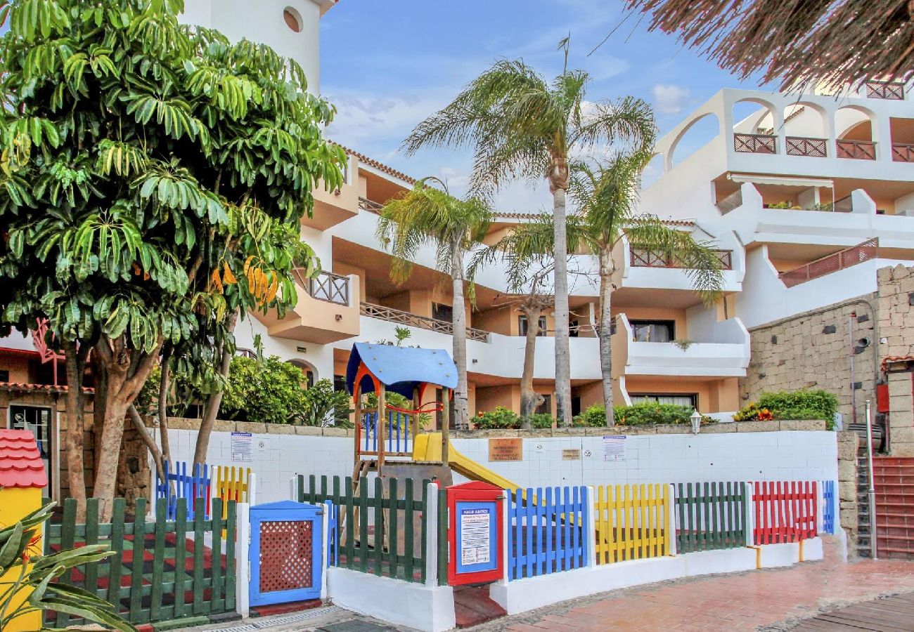 Studio a San Miguel de Abona - Zen Holidays, Heated Pool, Cond. Air, Terrace 