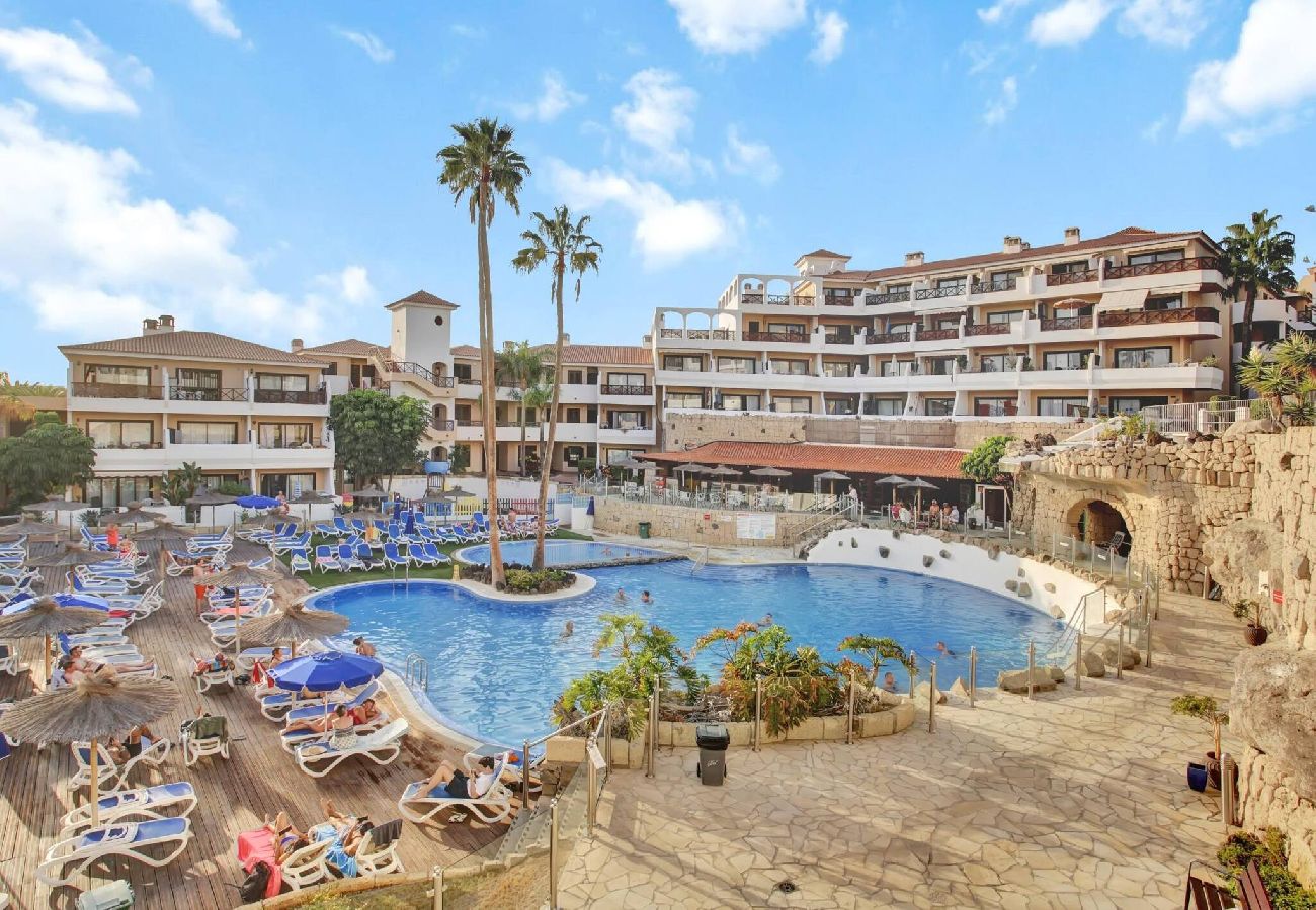 Studio a San Miguel de Abona - Zen Holidays, Heated Pool, Cond. Air, Terrace 