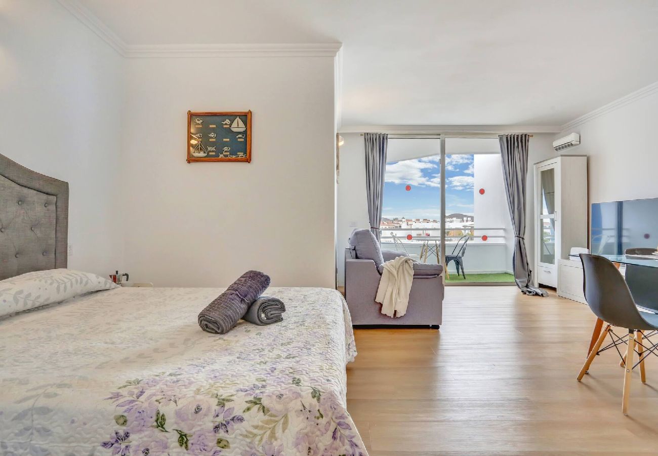 Studio a San Miguel de Abona - Green Studio, Pools, Terrace, Air Con, Fiber 