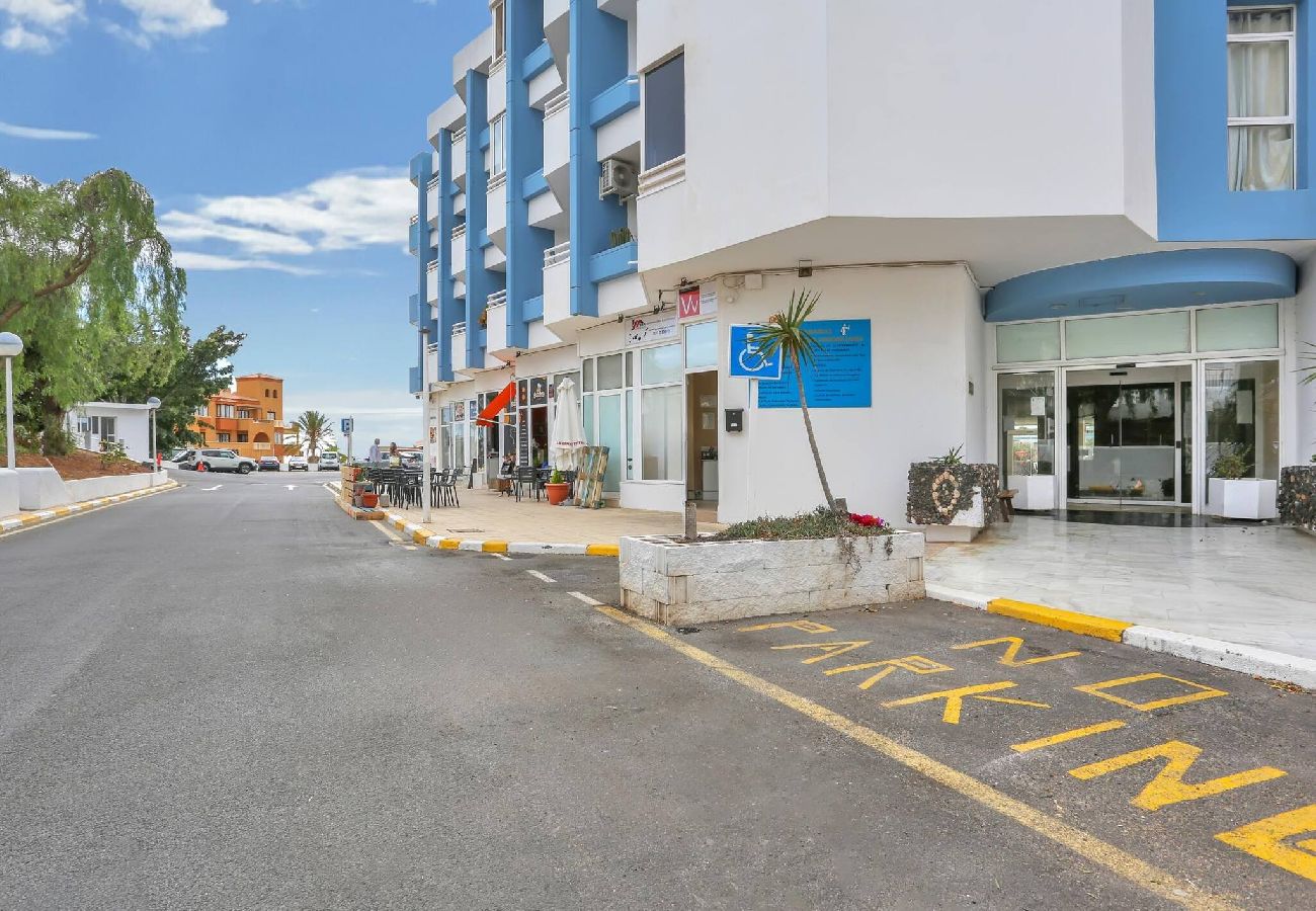 Studio a San Miguel de Abona - Green Studio, Pools, Terrace, Air Con, Fiber 