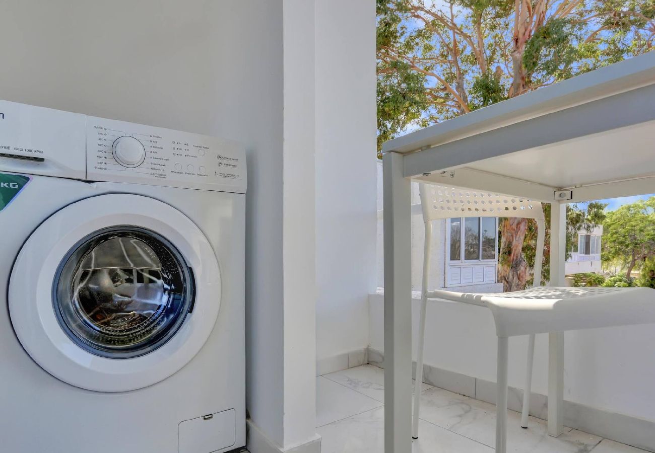 Studio a Costa del Silencio - Parrot Paradise Studio, WiFi, Smart Tv, Pool 