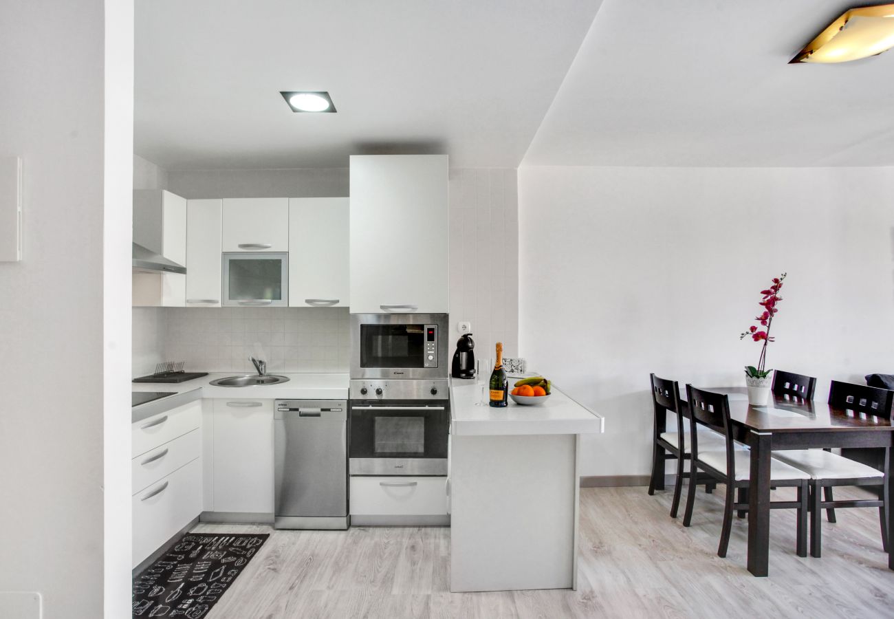 Appartamento a Palm - Mar - Lovely Mocan, Pool, Fast Wi Fi